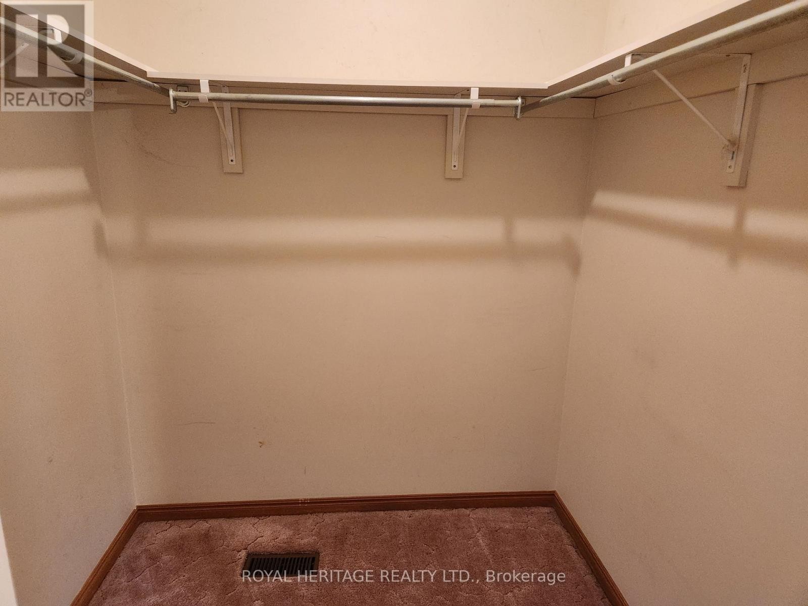 












1534 SCOLLARD CRESCENT

,
Peterborough (Ashburnham Ward 4),




Ontario
K9H7L1

