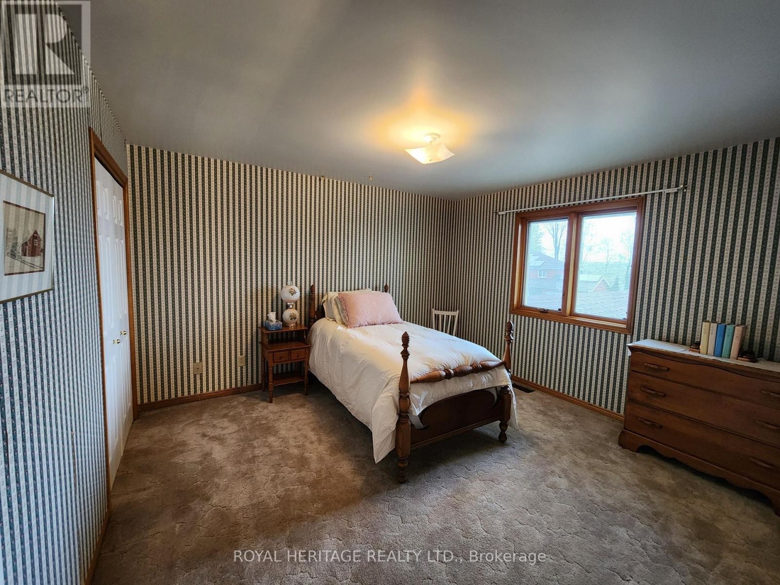 












1534 SCOLLARD CRESCENT

,
Peterborough (Ashburnham Ward 4),




Ontario
K9H7L1

