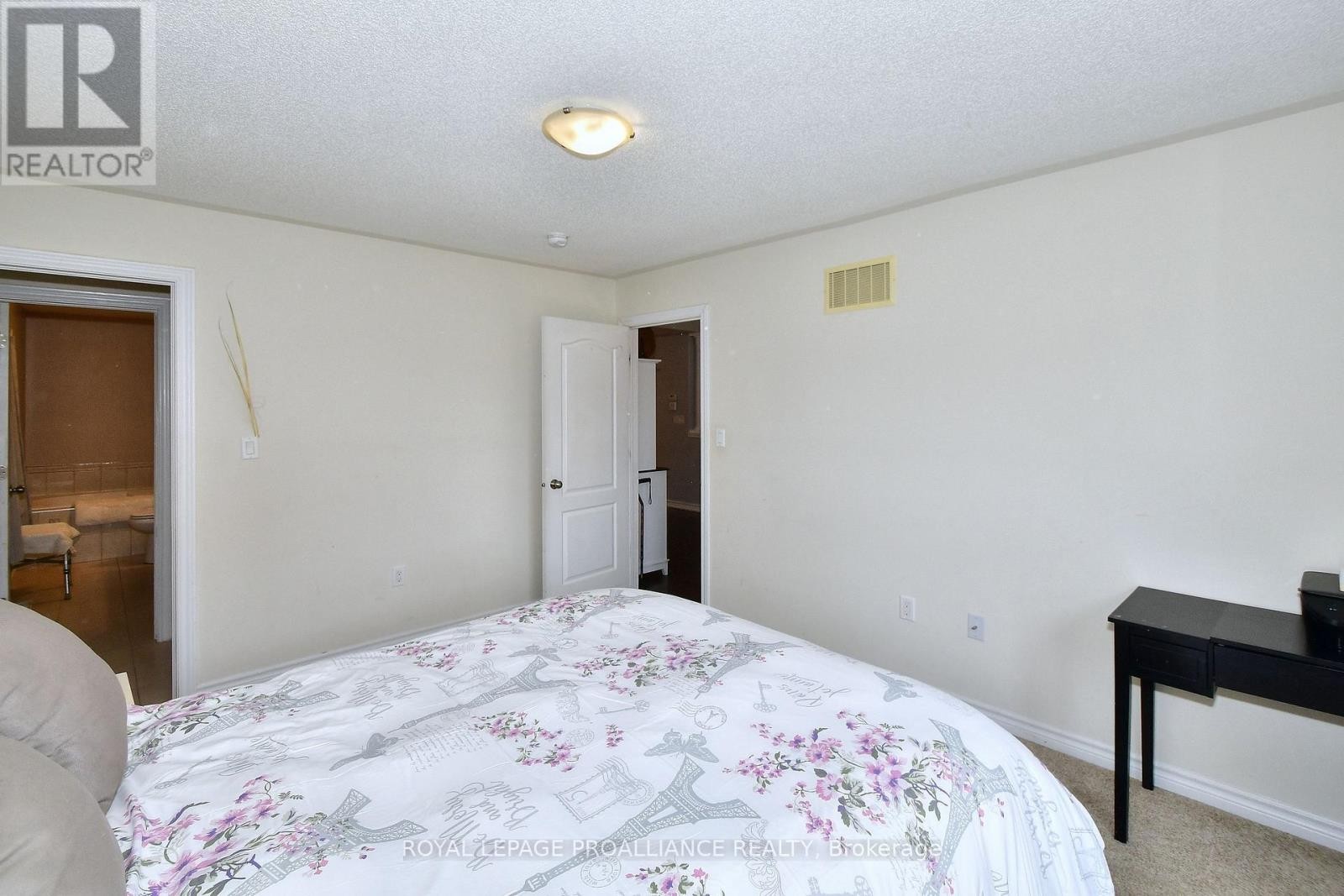 












45 WHITE HART LANE

,
Trent Hills (Hastings),




Ontario
K0L1Y0

