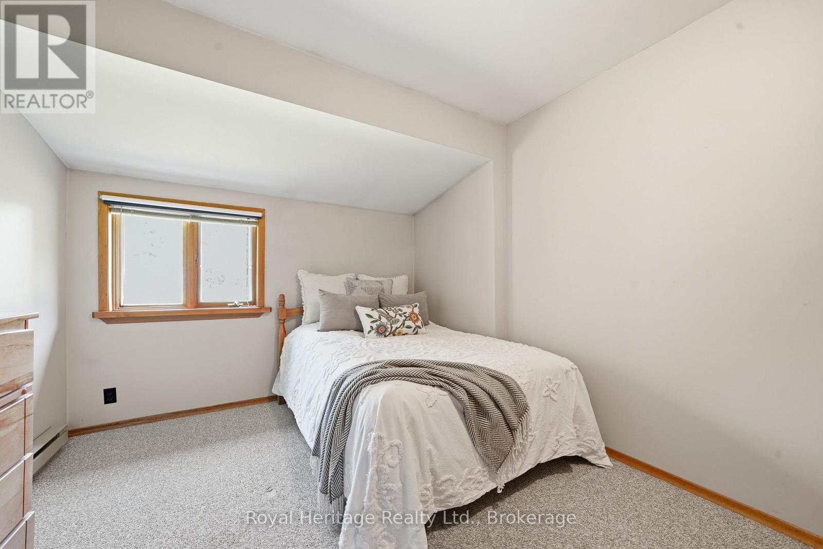 












852 PENRYN ROAD

,
Cramahe,




Ontario
K0K1S0

