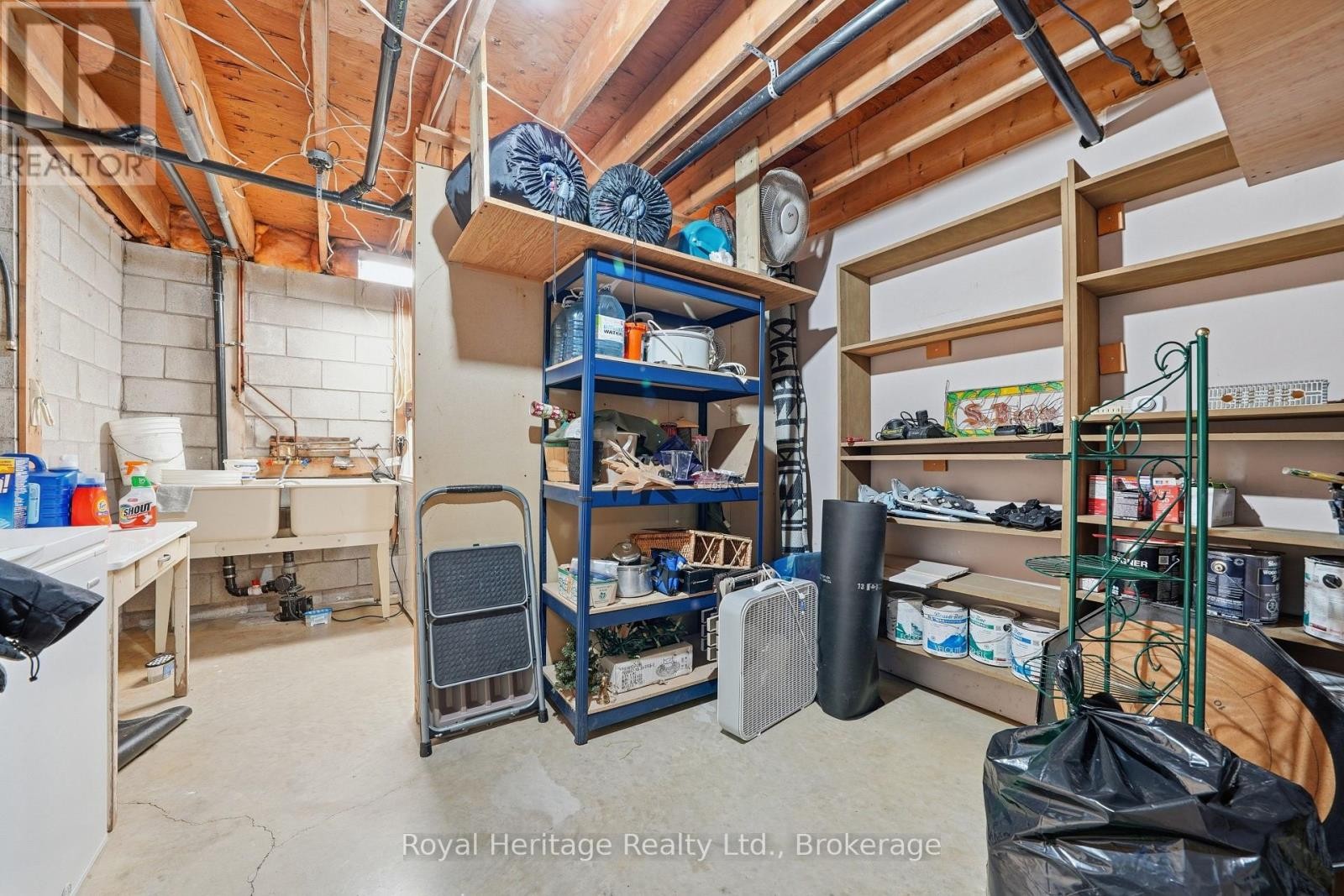 












852 PENRYN ROAD

,
Cramahe,




Ontario
K0K1S0

