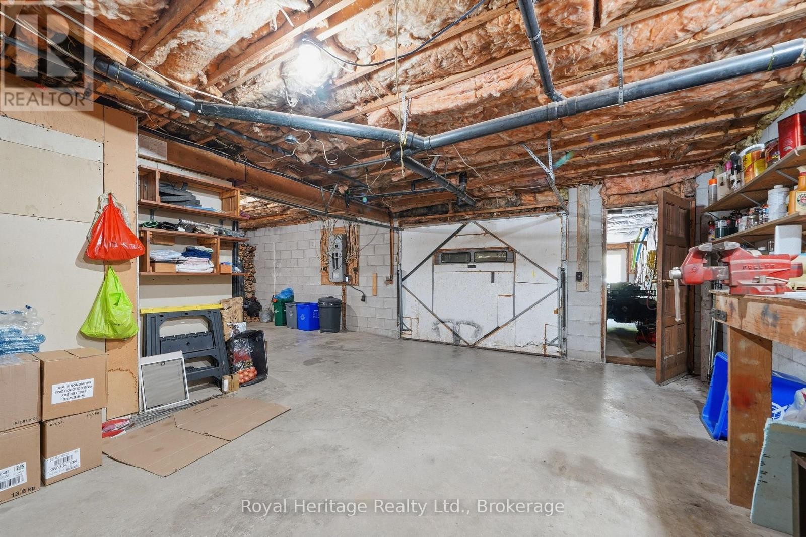 












852 PENRYN ROAD

,
Cramahe,




Ontario
K0K1S0


