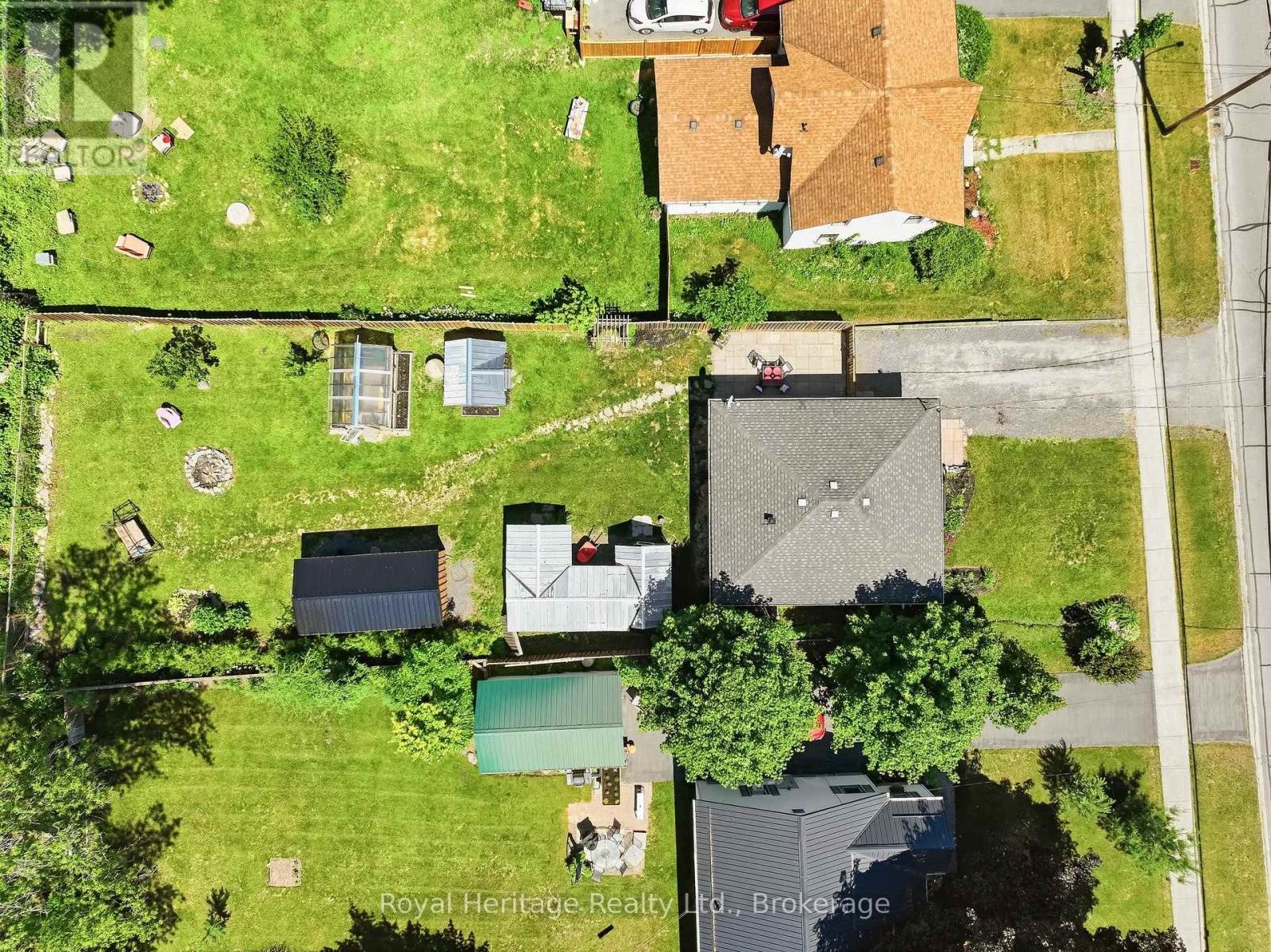 












918 SMITH STREET

,
Brighton,




Ontario
K0K1H0

