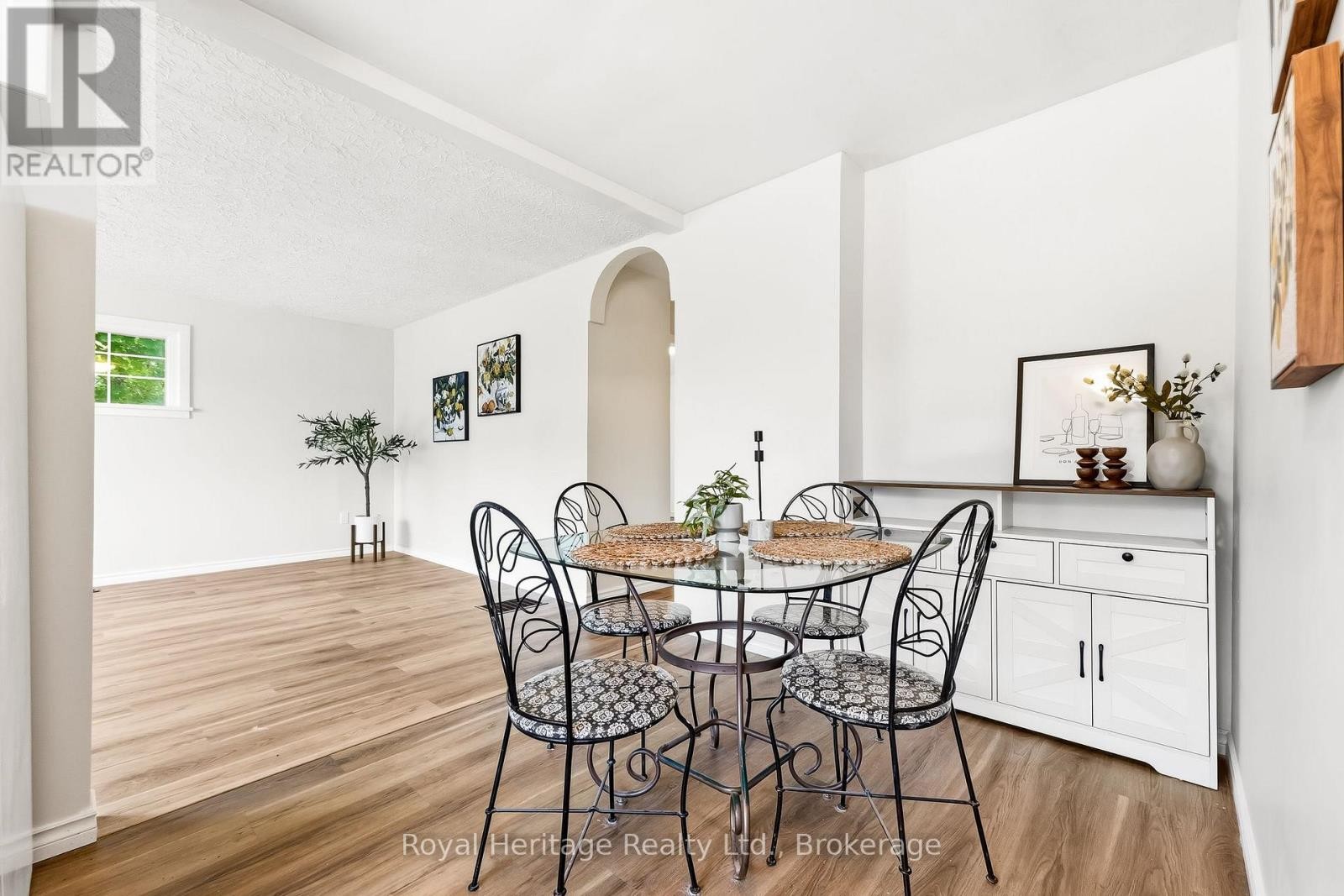 












918 SMITH STREET

,
Brighton,




Ontario
K0K1H0

