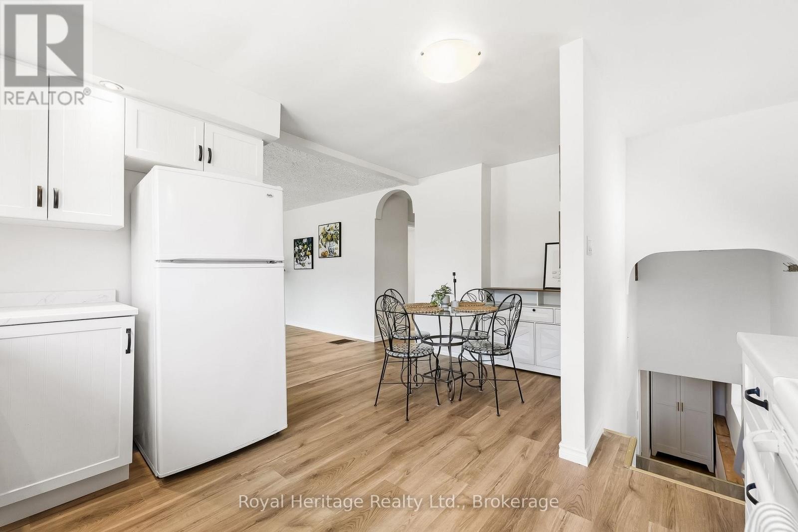 












918 SMITH STREET

,
Brighton,




Ontario
K0K1H0

