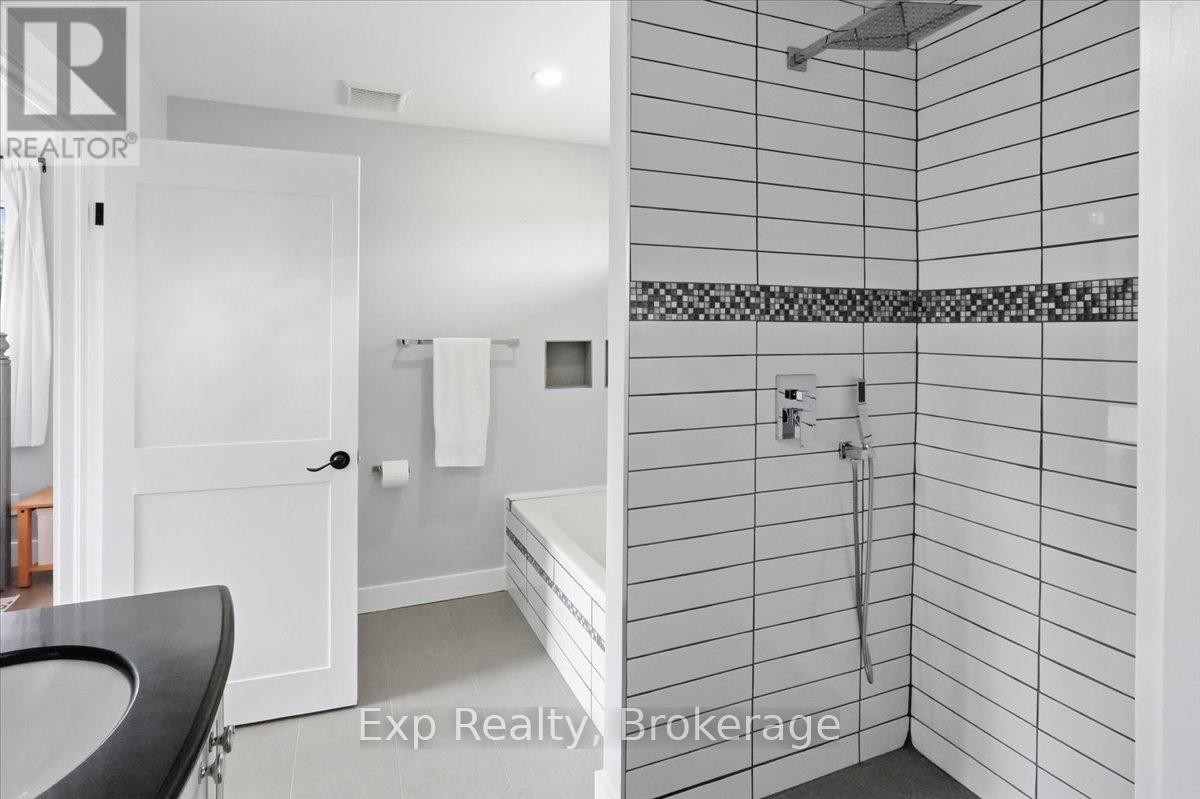 












27 GREENWAY CIRCLE

,
Brighton,




Ontario
K0K1H0

