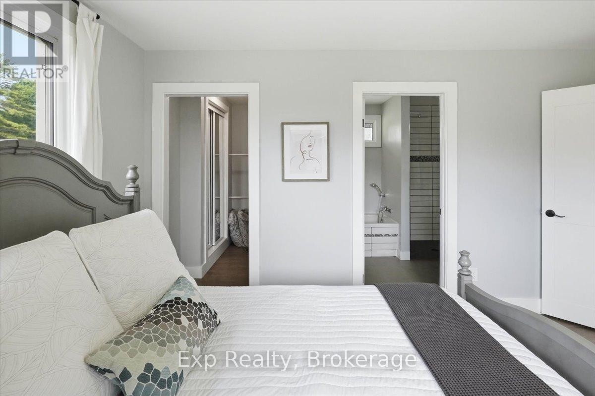 












27 GREENWAY CIRCLE

,
Brighton,




Ontario
K0K1H0

