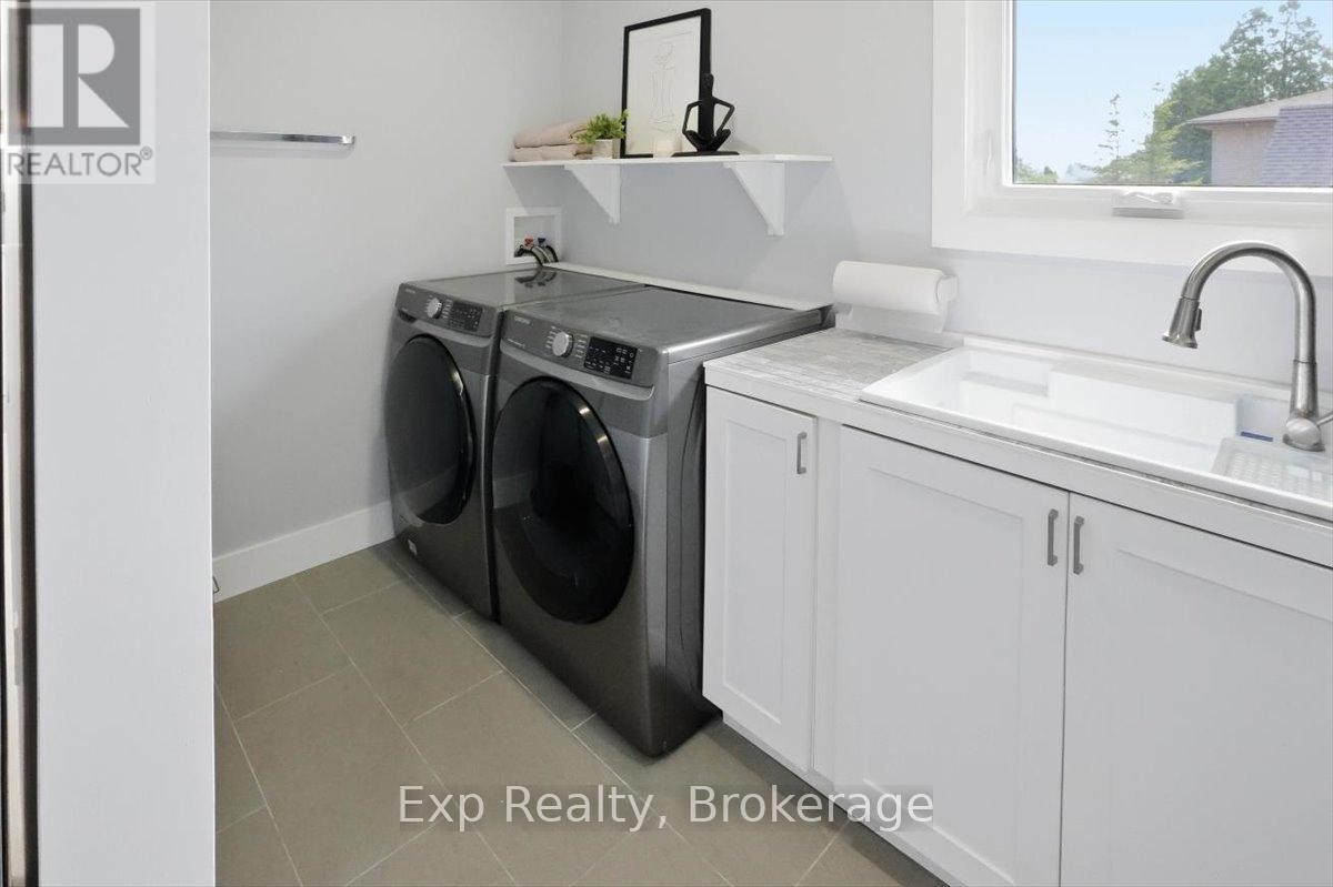 












27 GREENWAY CIRCLE

,
Brighton,




Ontario
K0K1H0

