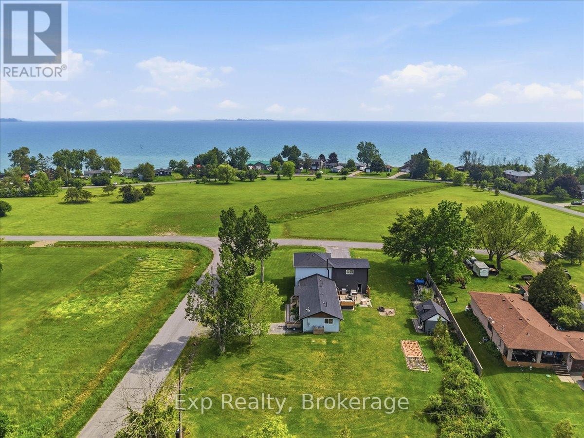 












27 GREENWAY CIRCLE

,
Brighton,




Ontario
K0K1H0

