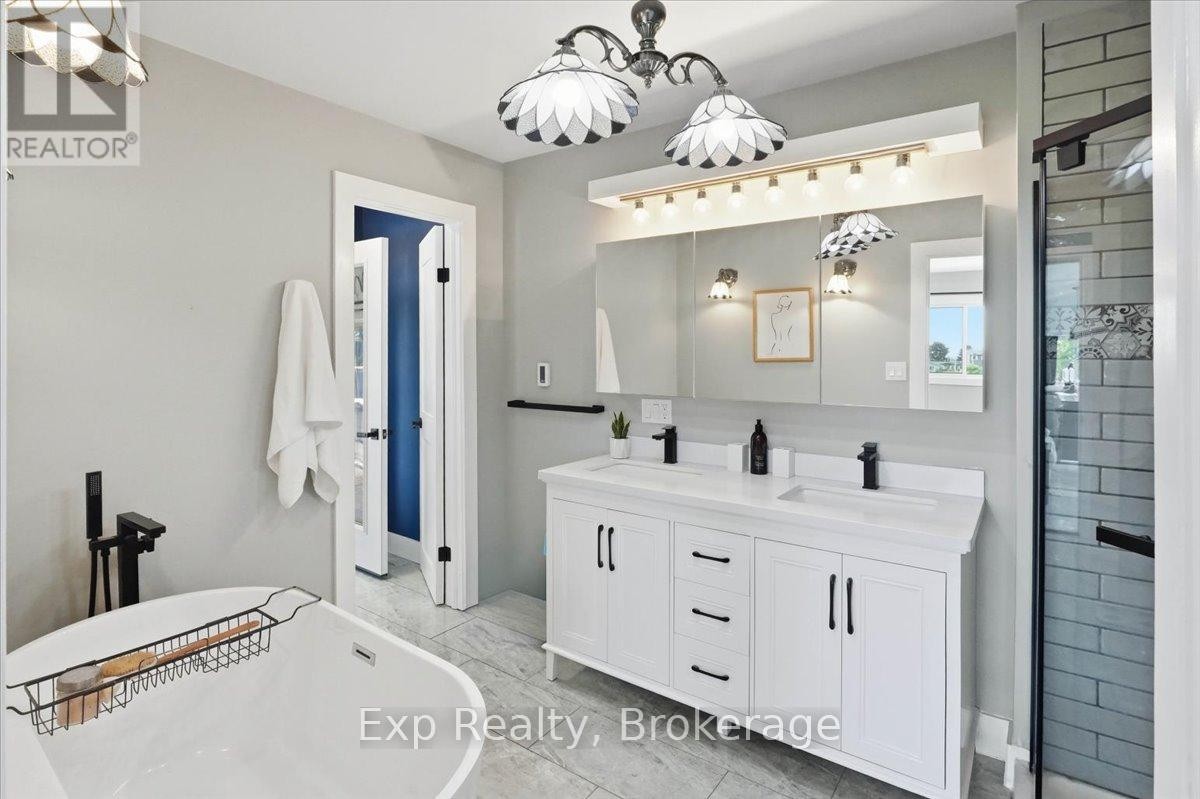 












27 GREENWAY CIRCLE

,
Brighton,




Ontario
K0K1H0

