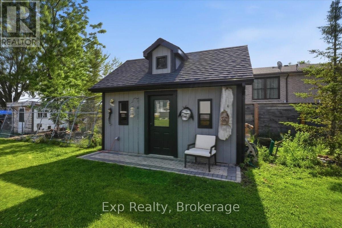 












27 GREENWAY CIRCLE

,
Brighton,




Ontario
K0K1H0

