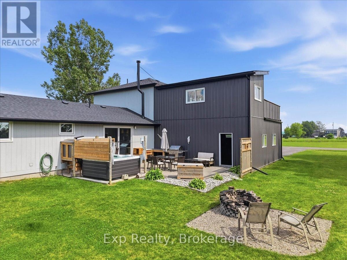 












27 GREENWAY CIRCLE

,
Brighton,




Ontario
K0K1H0

