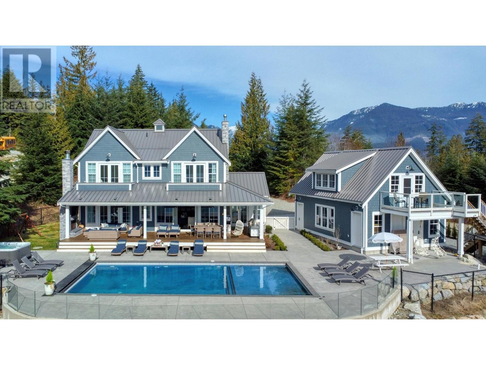 












165 WITHERBY ROAD

,
Gibsons,




British Columbia
V0N1V6

