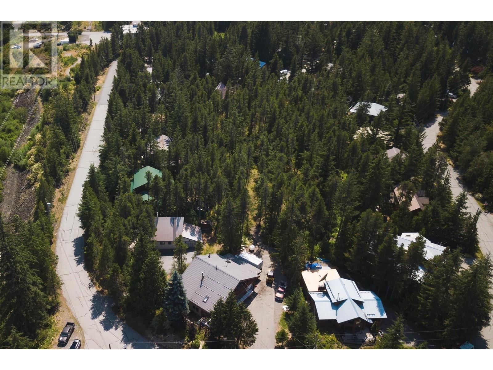 












78 GARIBALDI DRIVE

,
Whistler,




British Columbia
V8E0A7

