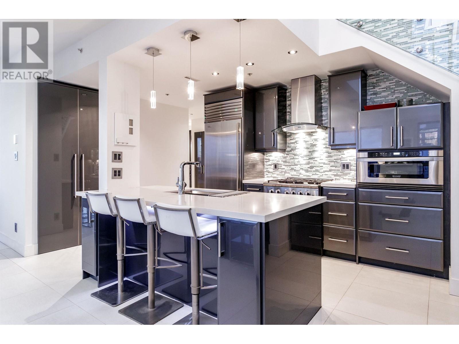 












2801 1188 HOWE STREET

,
Vancouver,




British Columbia
V6Z2S8

