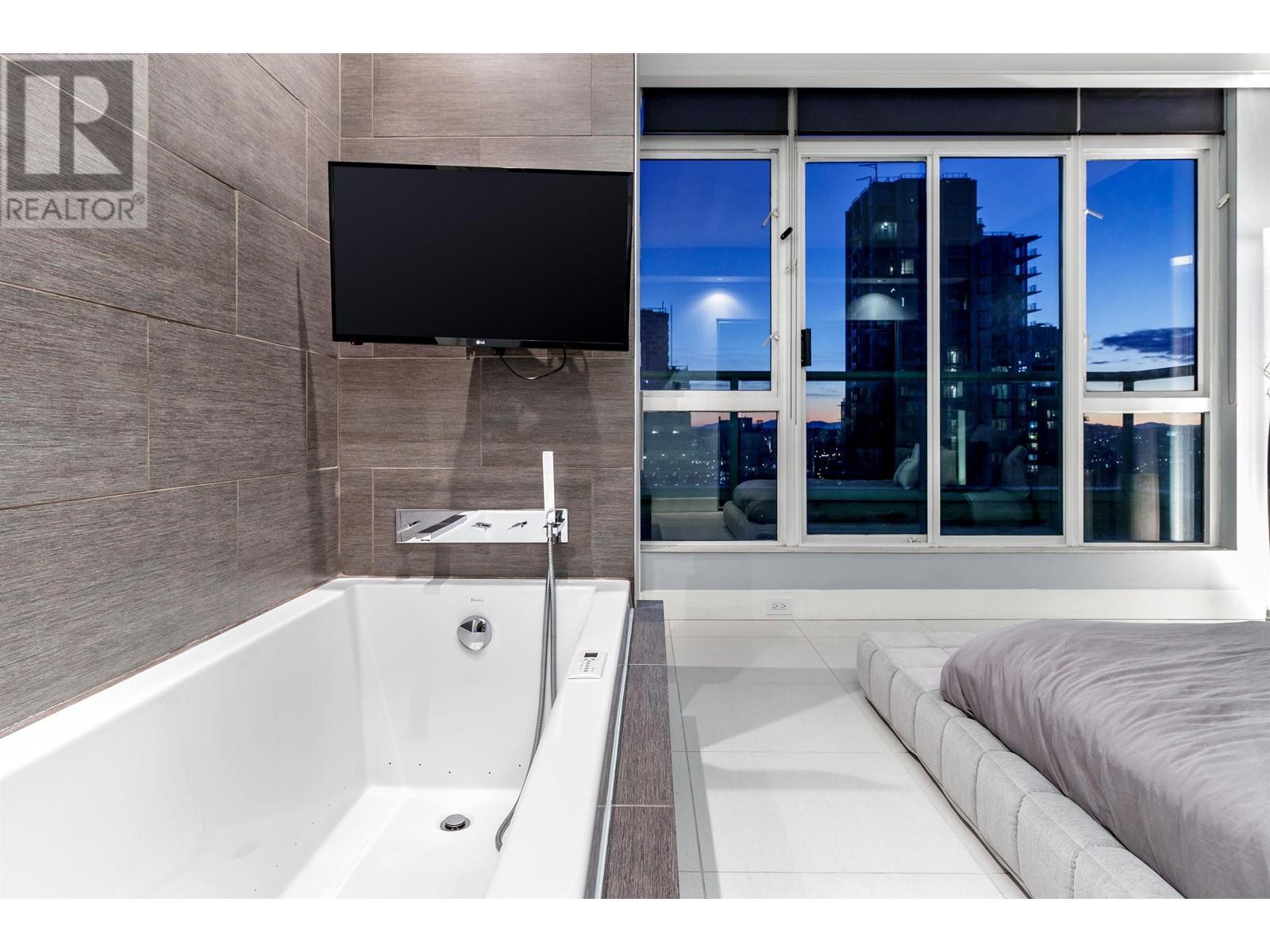 












2801 1188 HOWE STREET

,
Vancouver,




British Columbia
V6Z2S8

