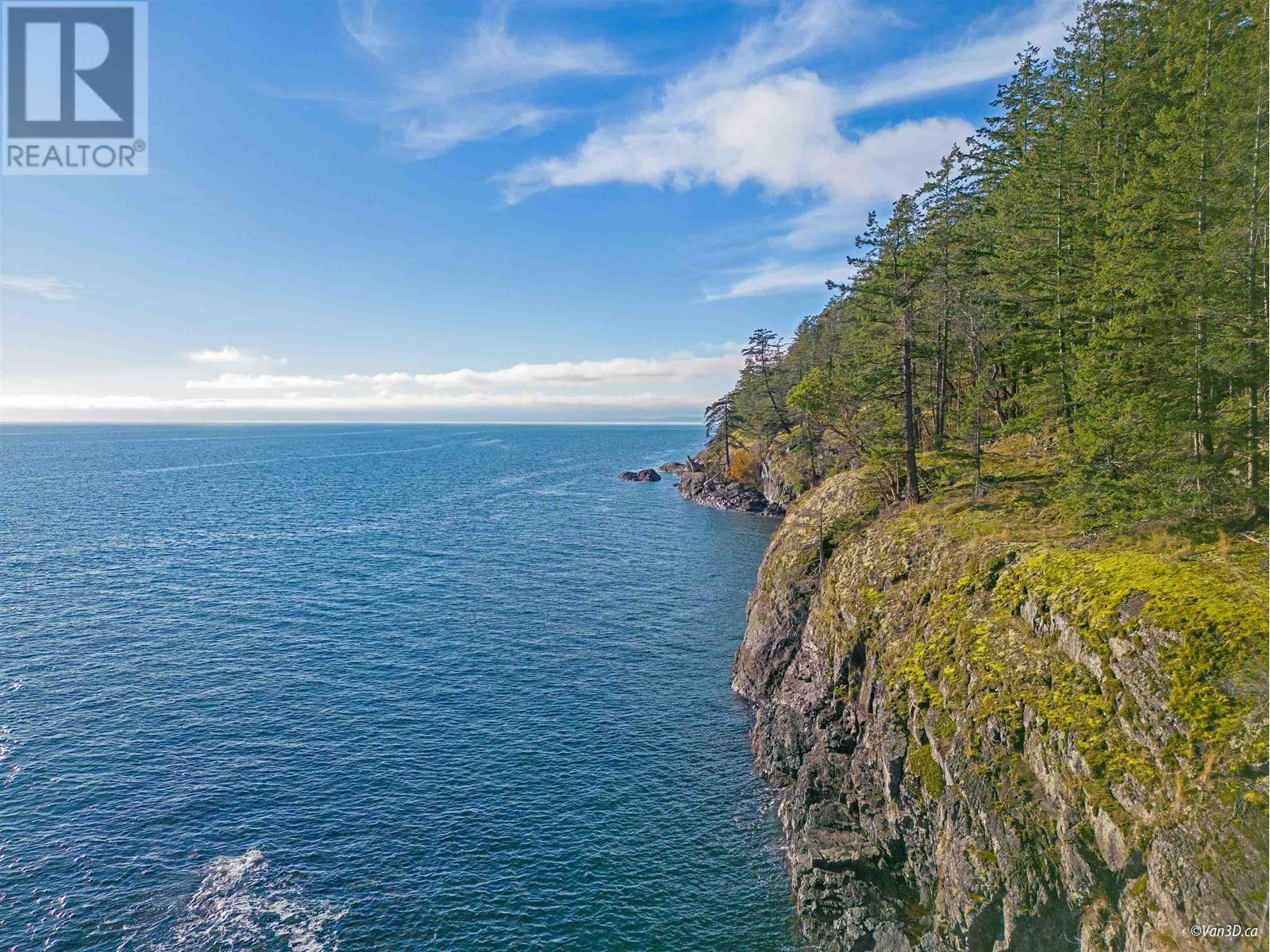 












381 WATERFRONT

,
Bowen Island,




British Columbia
V0N1G2

