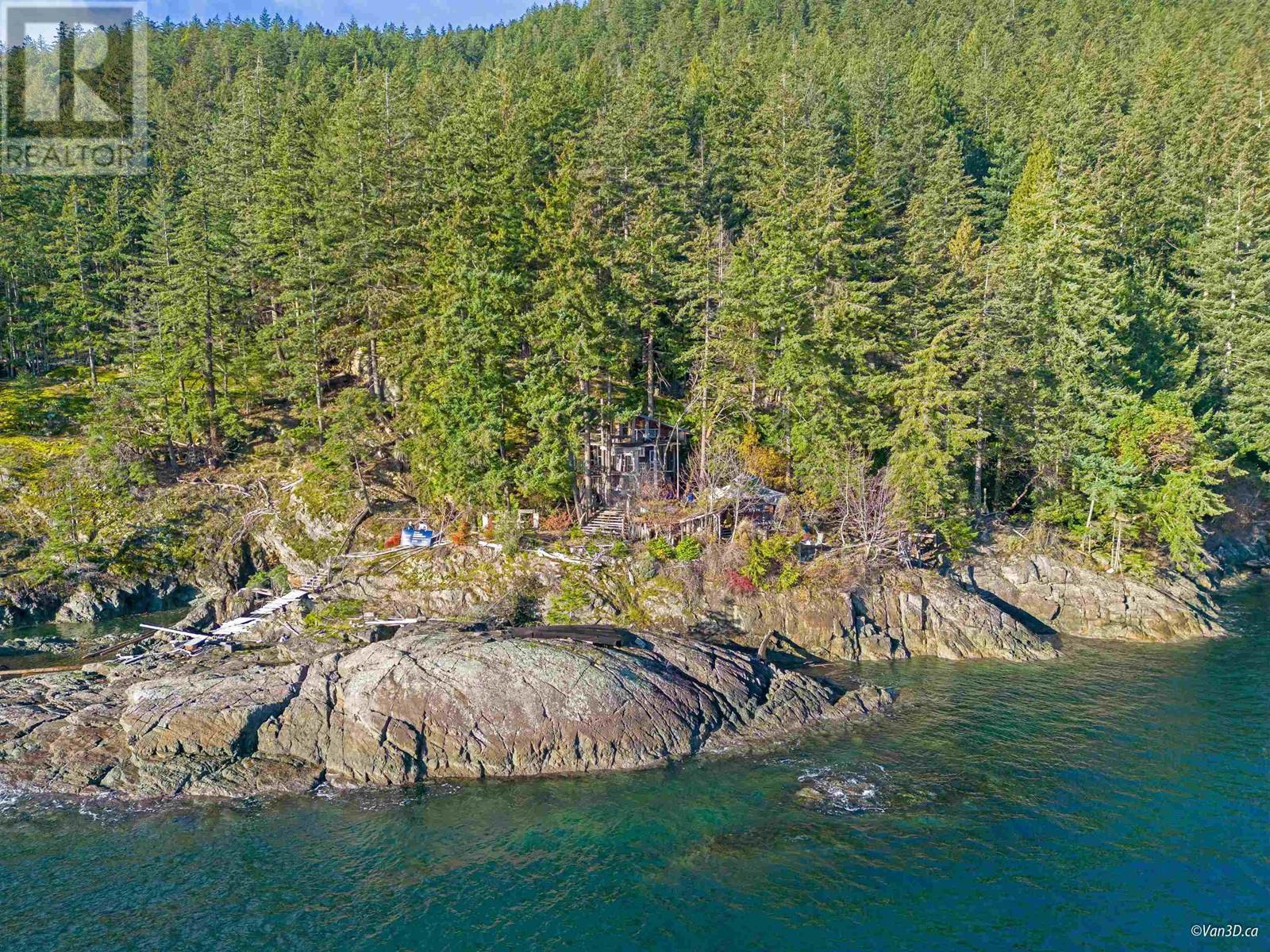 












381 WATERFRONT

,
Bowen Island,




British Columbia
V0N1G2

