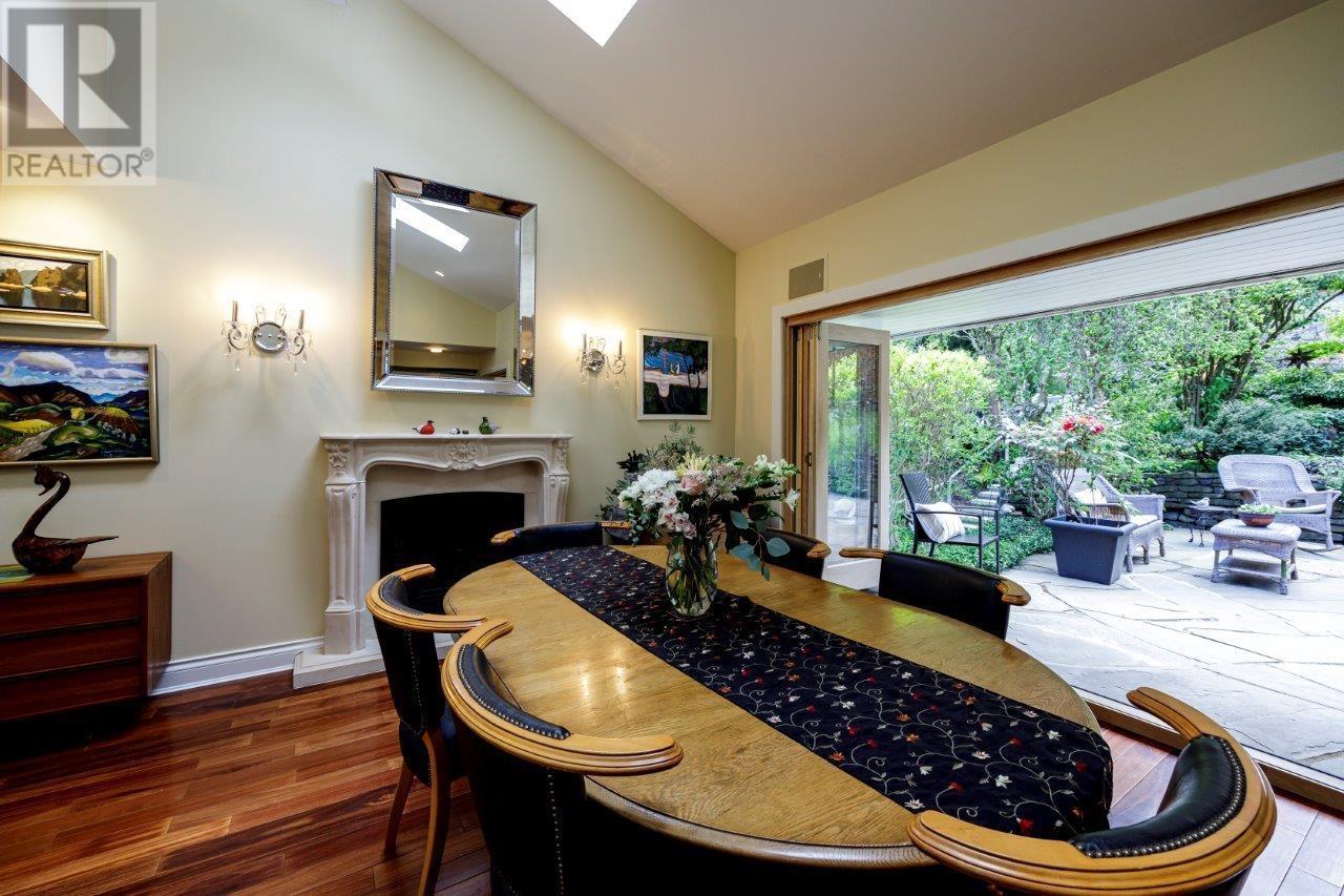 












2190 BADGER ROAD

,
North Vancouver,




British Columbia
V7G1T1

