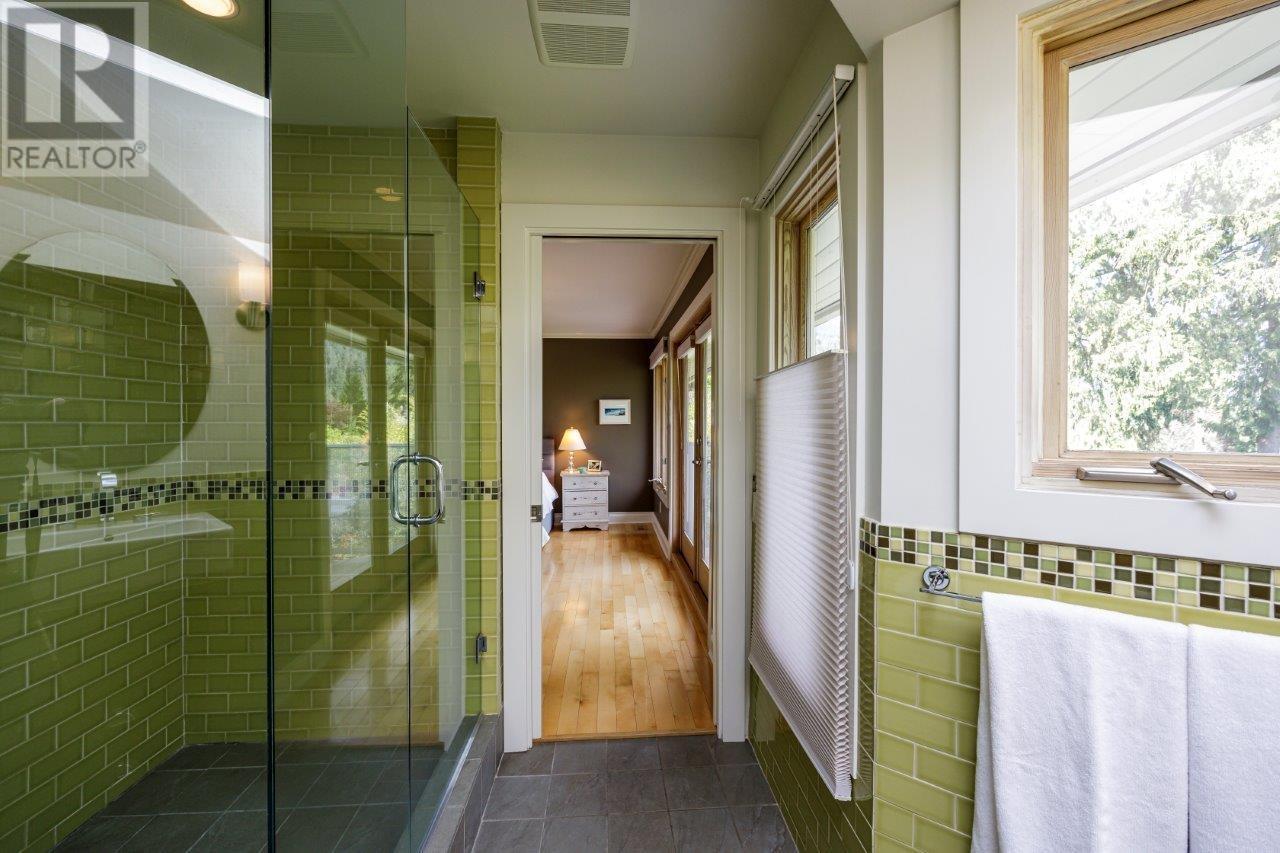 












2190 BADGER ROAD

,
North Vancouver,




British Columbia
V7G1T1

