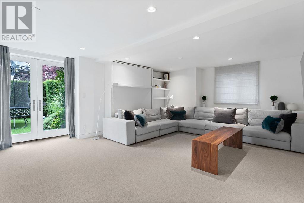 












1963 MCNICOLL AVENUE

,
Vancouver,




British Columbia
V6J1A7

