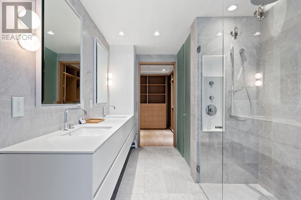 












1963 MCNICOLL AVENUE

,
Vancouver,




British Columbia
V6J1A7

