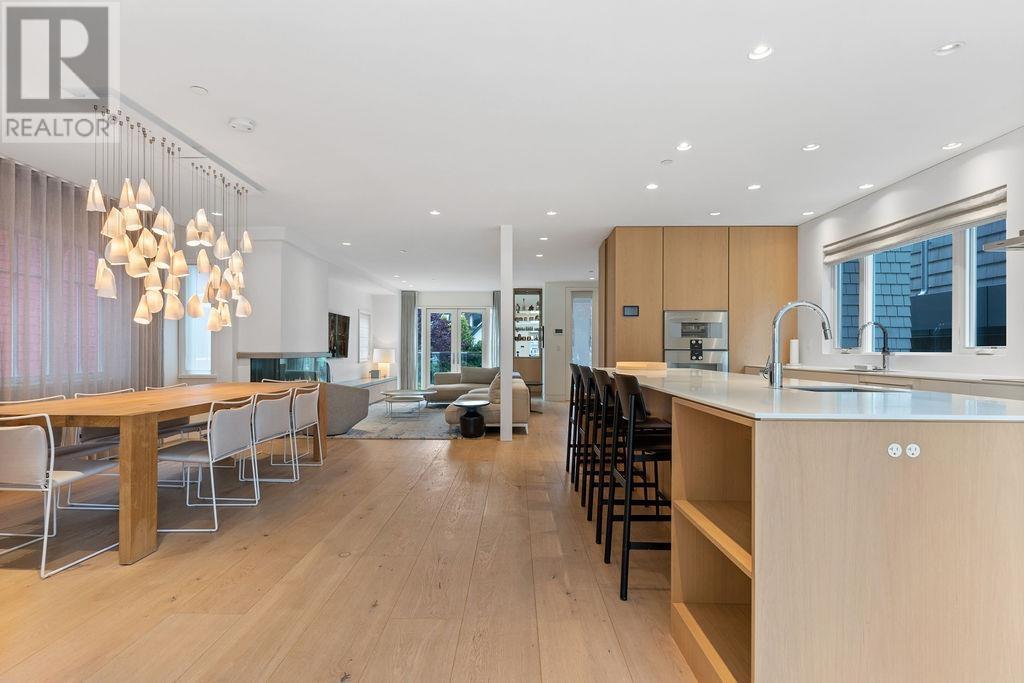 












1963 MCNICOLL AVENUE

,
Vancouver,




British Columbia
V6J1A7

