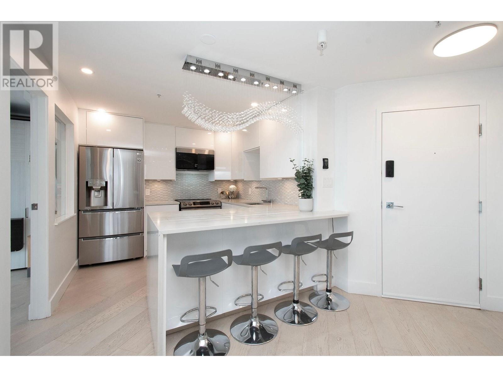 












2201 907 BEACH AVENUE

,
Vancouver,




British Columbia
V6Z2R3

