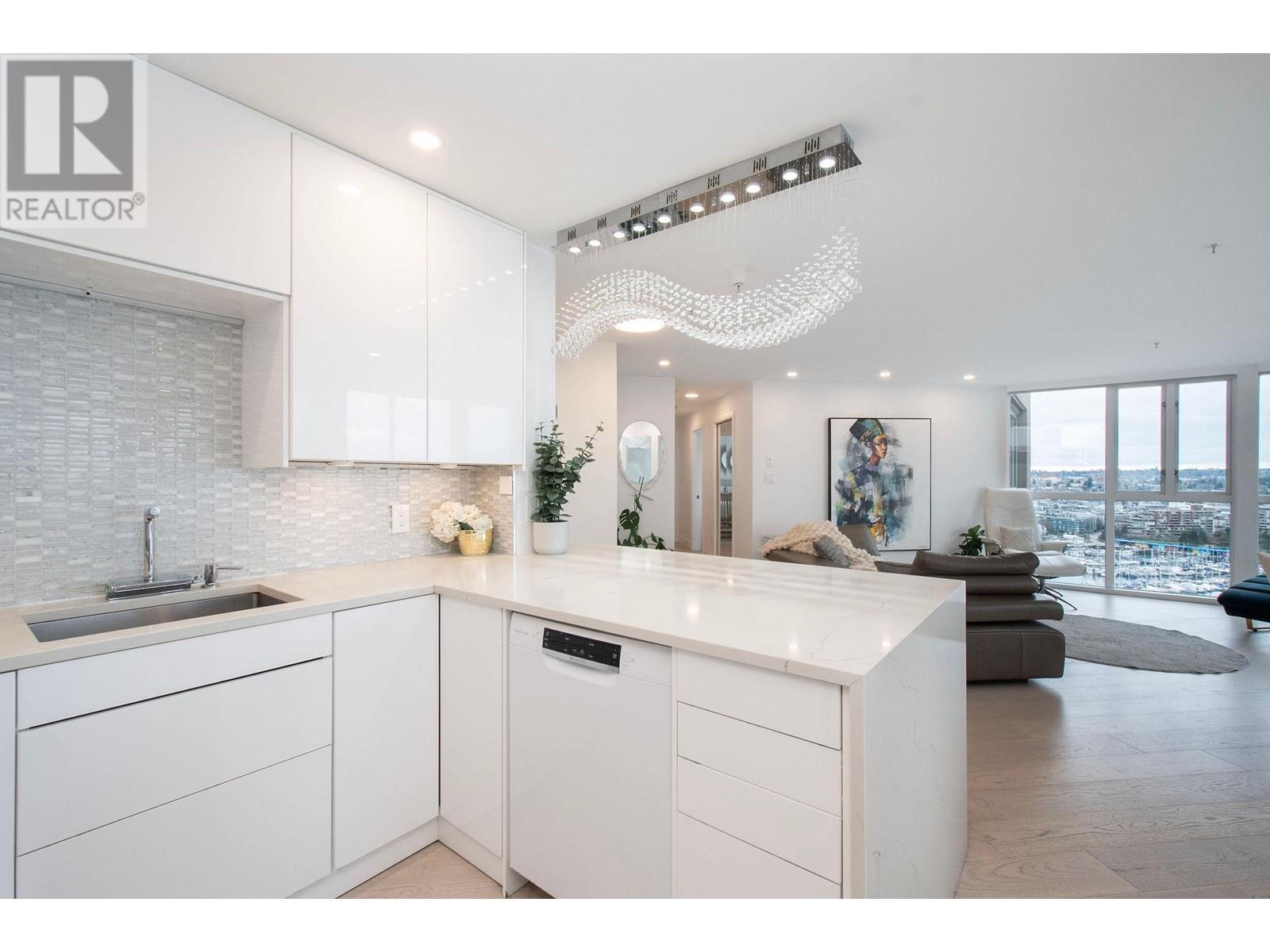 












2201 907 BEACH AVENUE

,
Vancouver,




British Columbia
V6Z2R3

