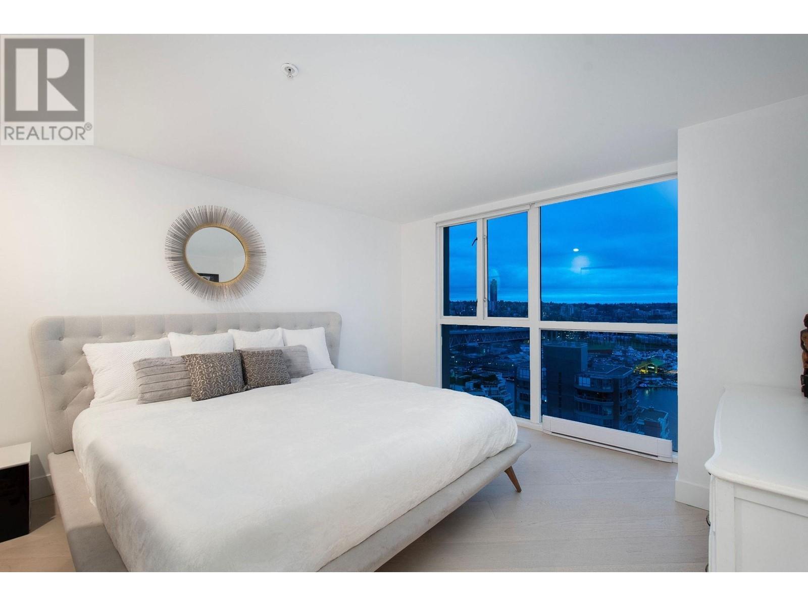 












2201 907 BEACH AVENUE

,
Vancouver,




British Columbia
V6Z2R3

