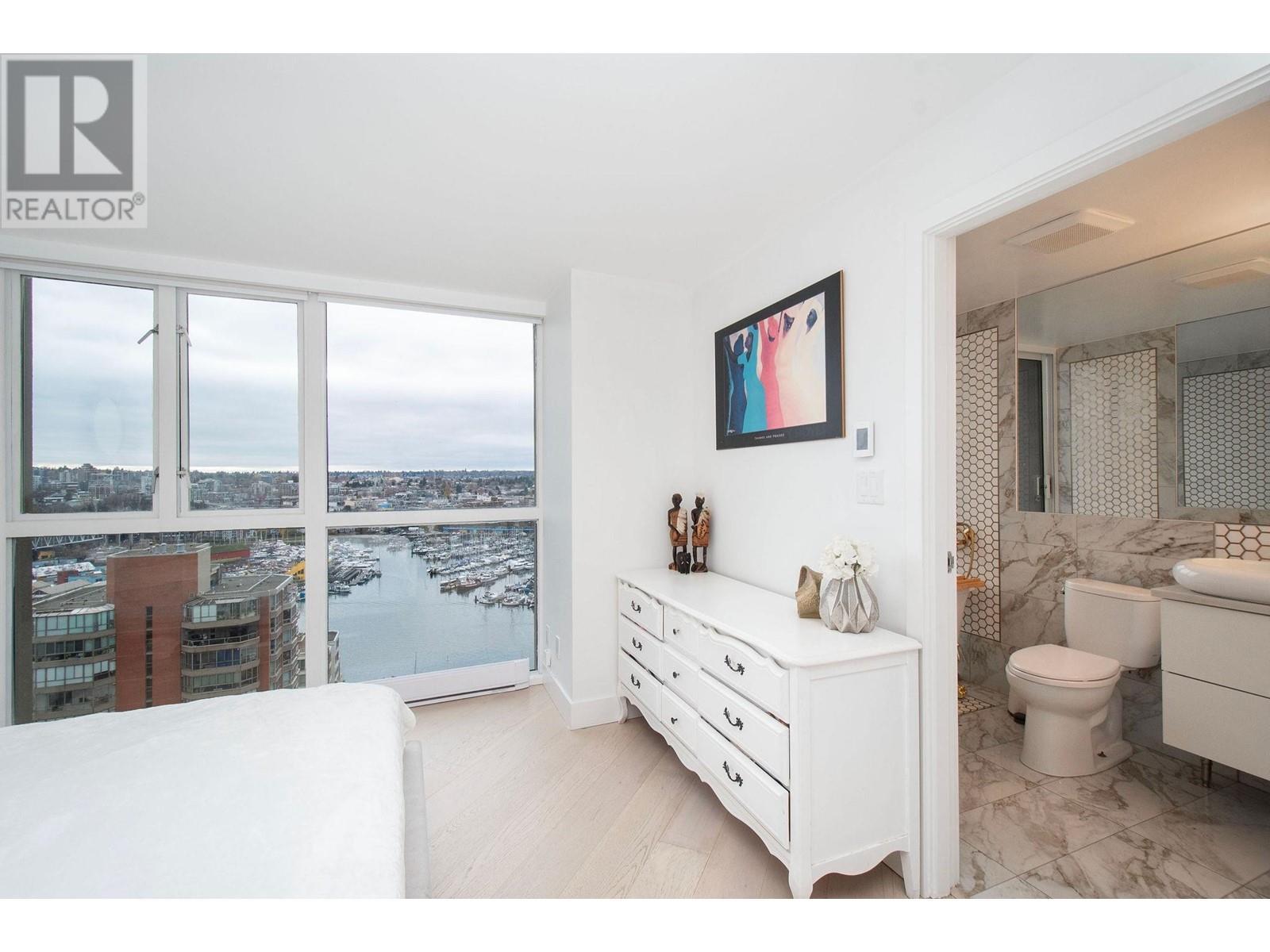 












2201 907 BEACH AVENUE

,
Vancouver,




British Columbia
V6Z2R3

