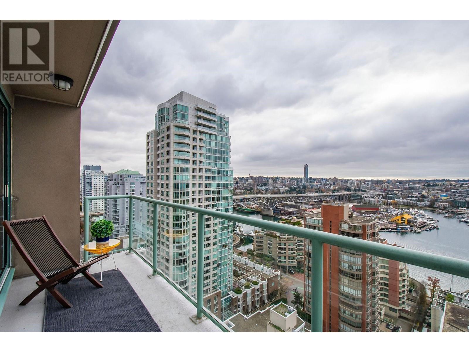 












2201 907 BEACH AVENUE

,
Vancouver,




British Columbia
V6Z2R3

