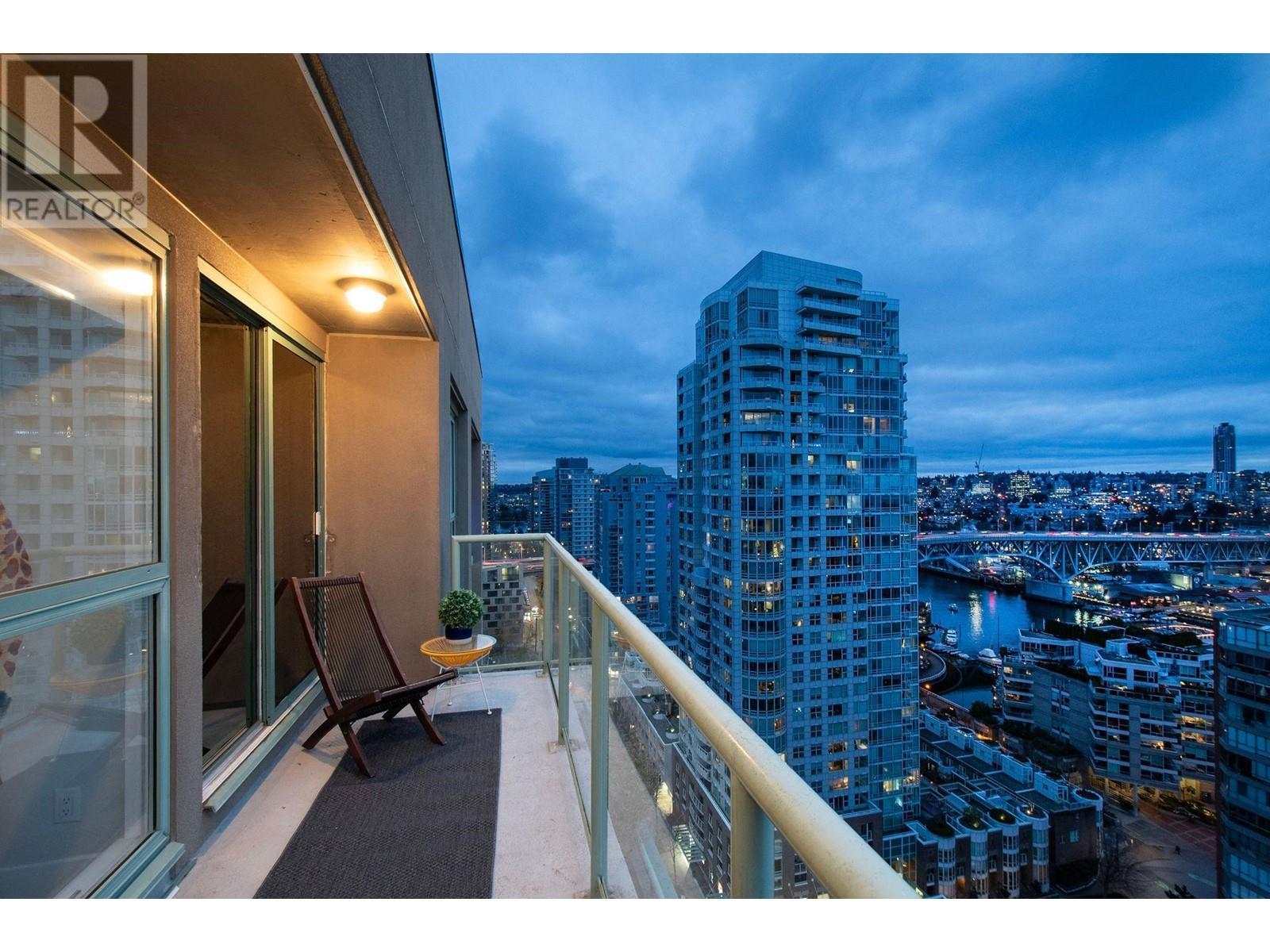 












2201 907 BEACH AVENUE

,
Vancouver,




British Columbia
V6Z2R3

