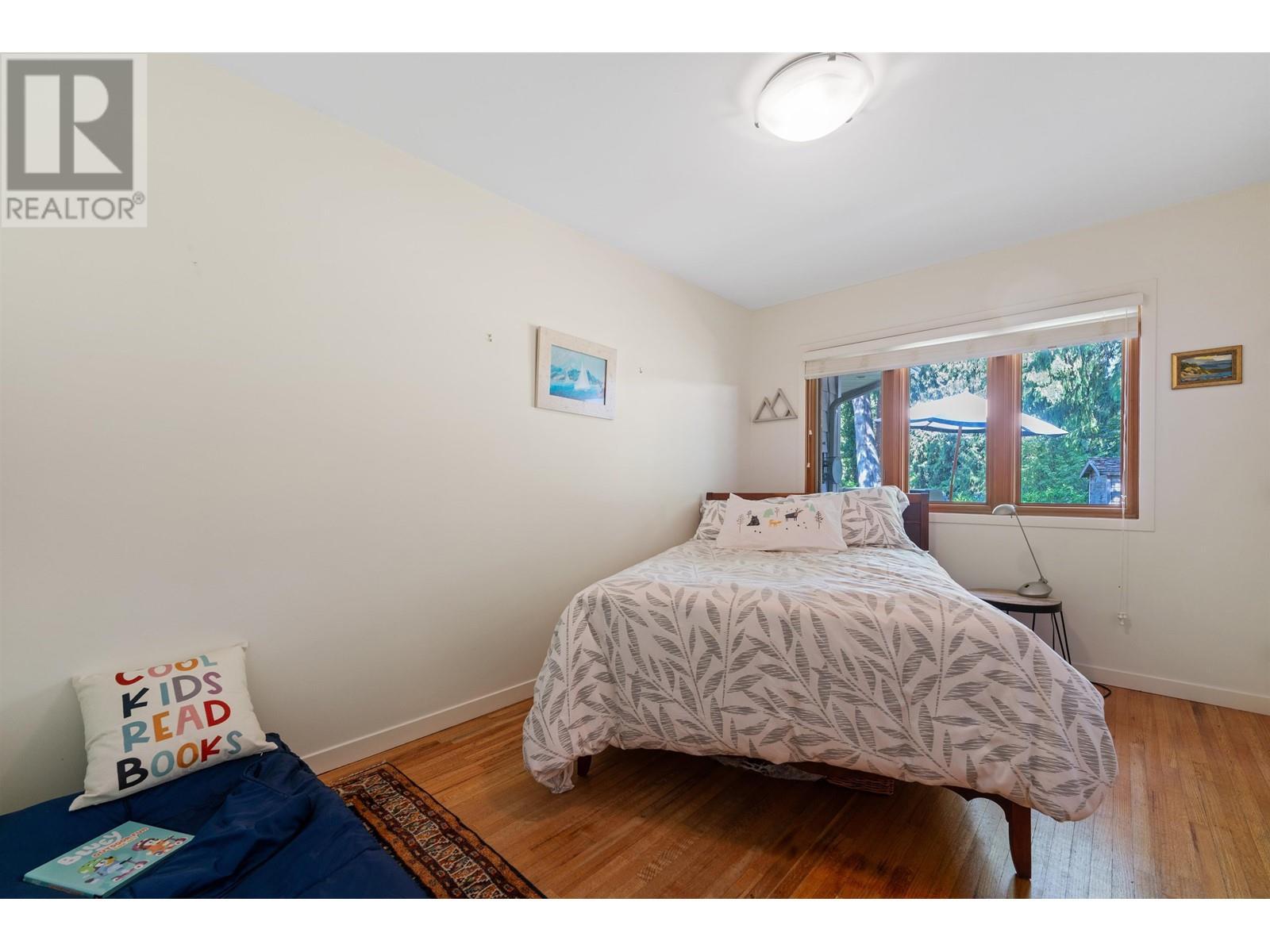 












5475 GREENLEAF ROAD

,
West Vancouver,




British Columbia
V7W1N5

