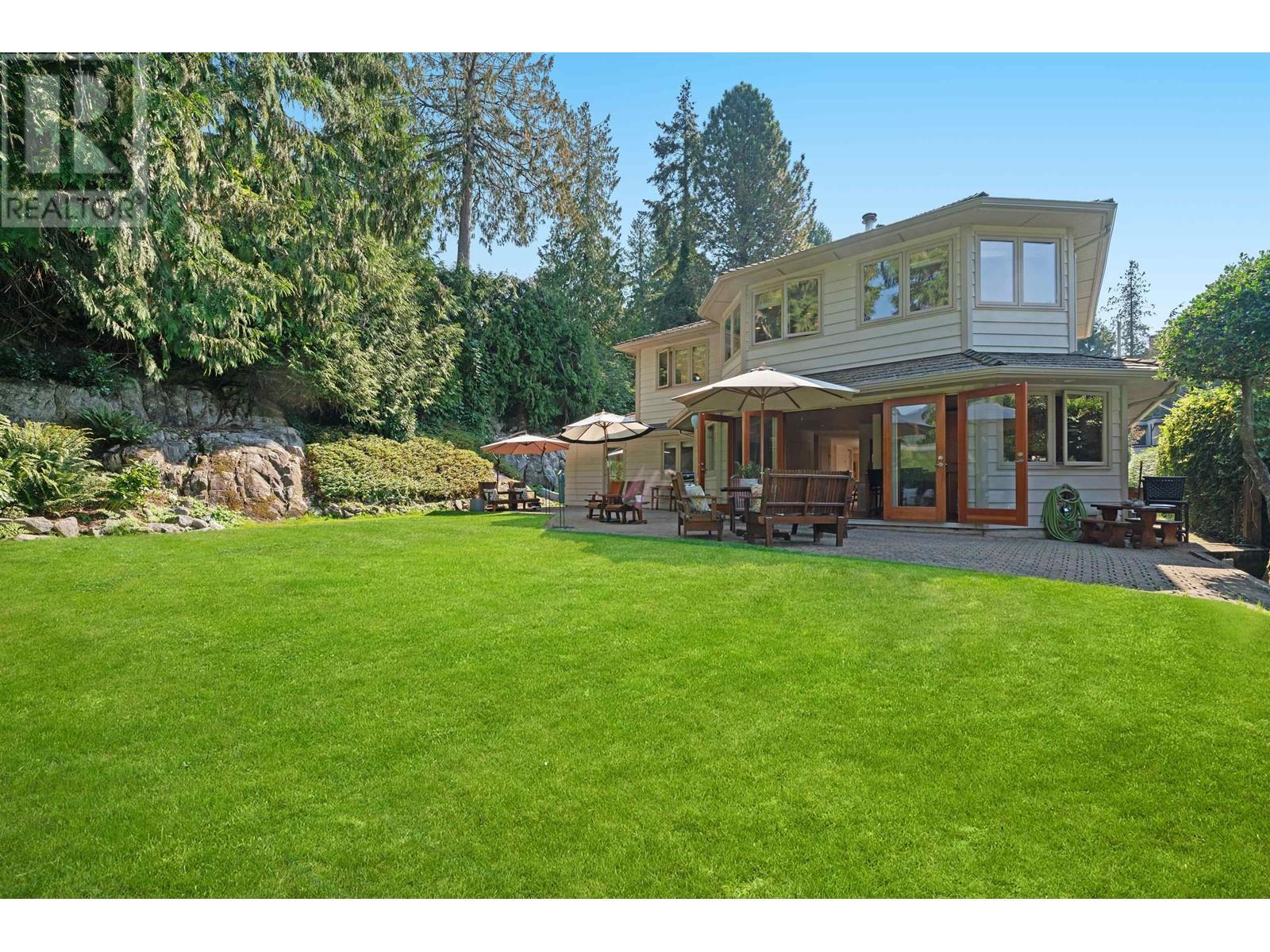 












5475 GREENLEAF ROAD

,
West Vancouver,




British Columbia
V7W1N5

