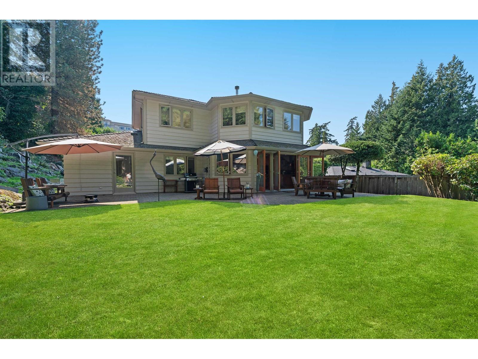 












5475 GREENLEAF ROAD

,
West Vancouver,




British Columbia
V7W1N5


