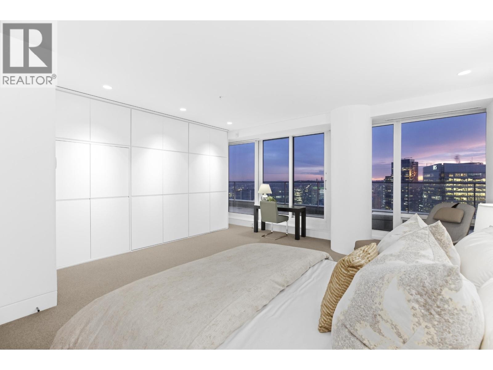 












4602 1011 W CORDOVA STREET

,
Vancouver,




British Columbia
V6C0B2

