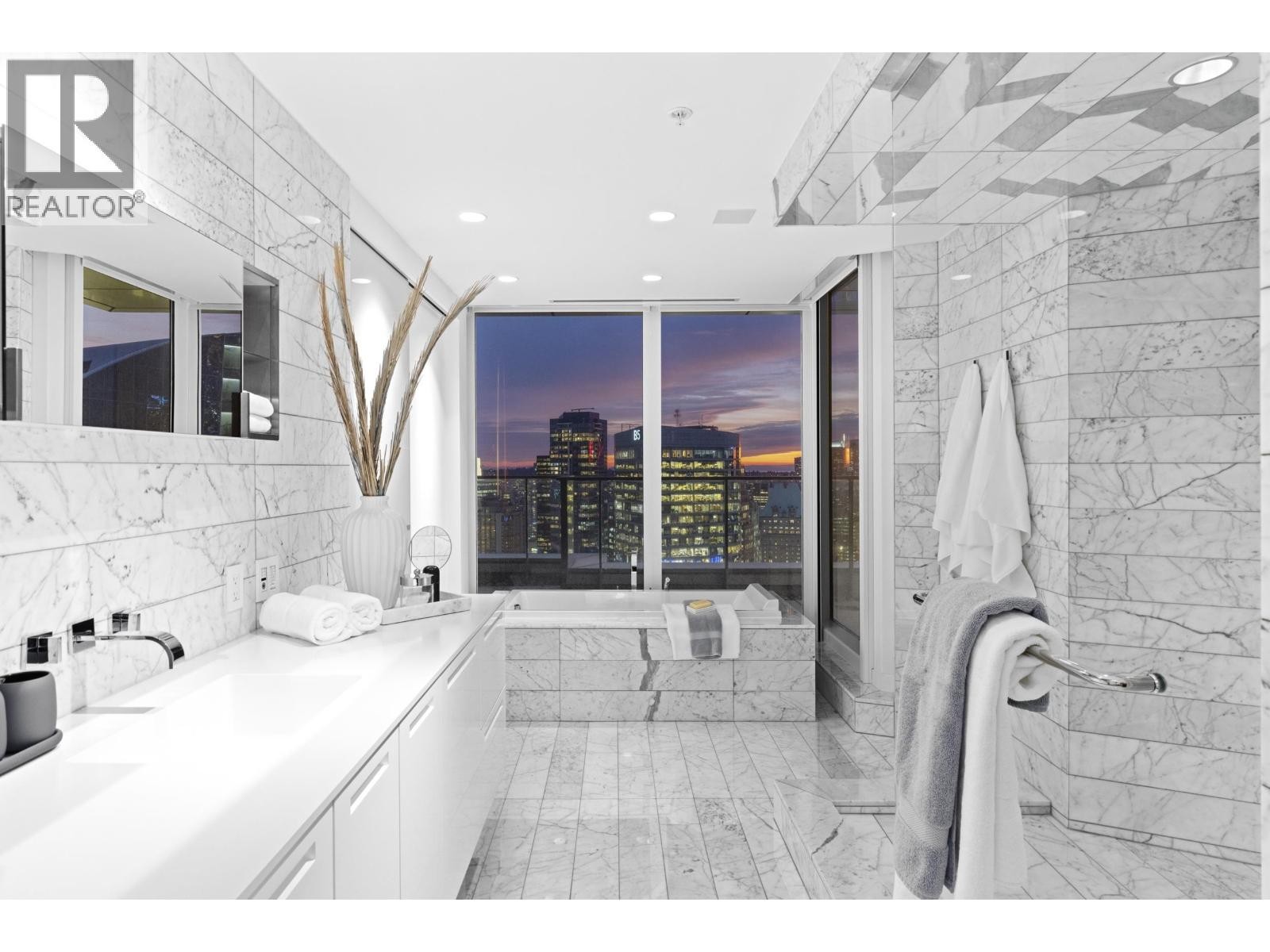 












4602 1011 W CORDOVA STREET

,
Vancouver,




British Columbia
V6C0B2

