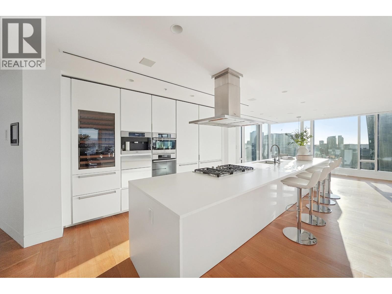 












4602 1011 W CORDOVA STREET

,
Vancouver,




British Columbia
V6C0B2

