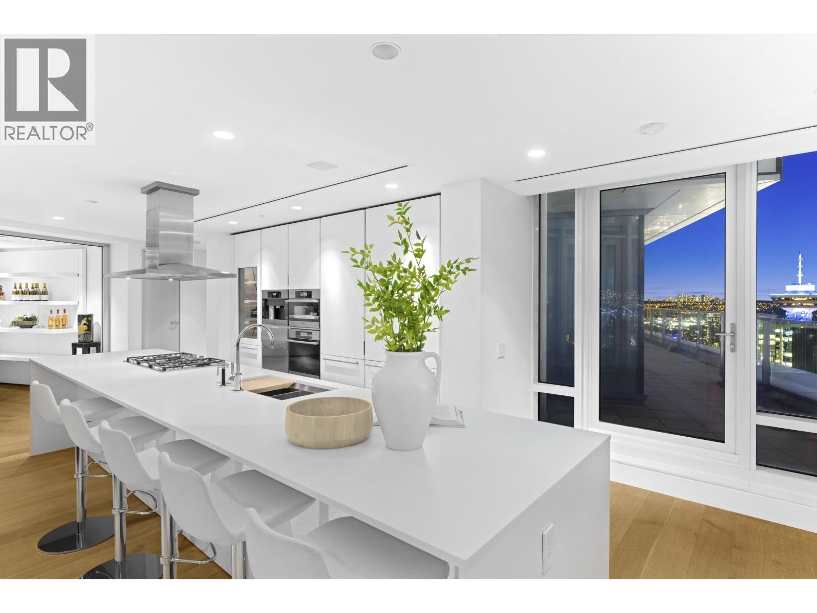 












4602 1011 W CORDOVA STREET

,
Vancouver,




British Columbia
V6C0B2

