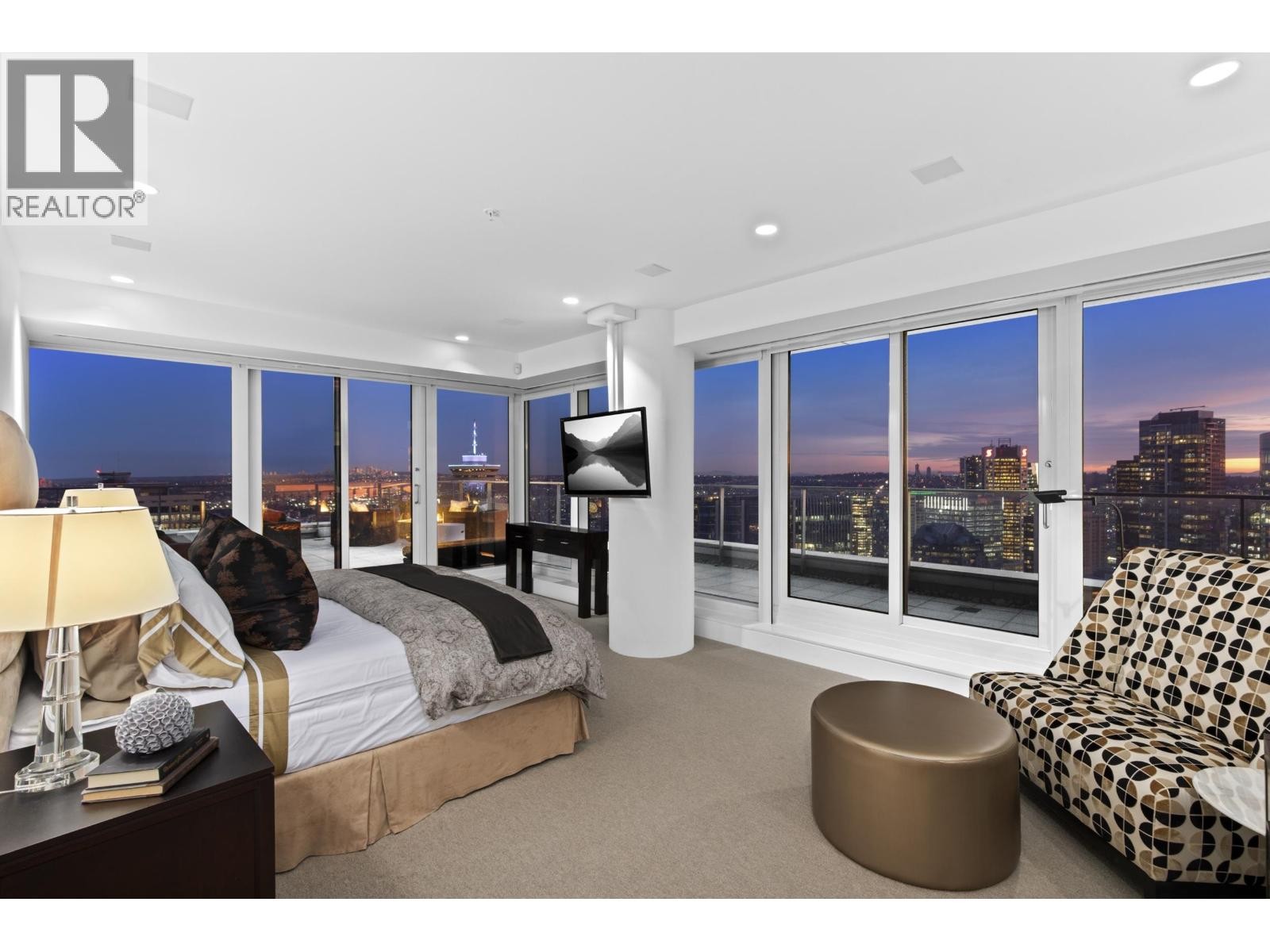 












4602 1011 W CORDOVA STREET

,
Vancouver,




British Columbia
V6C0B2

