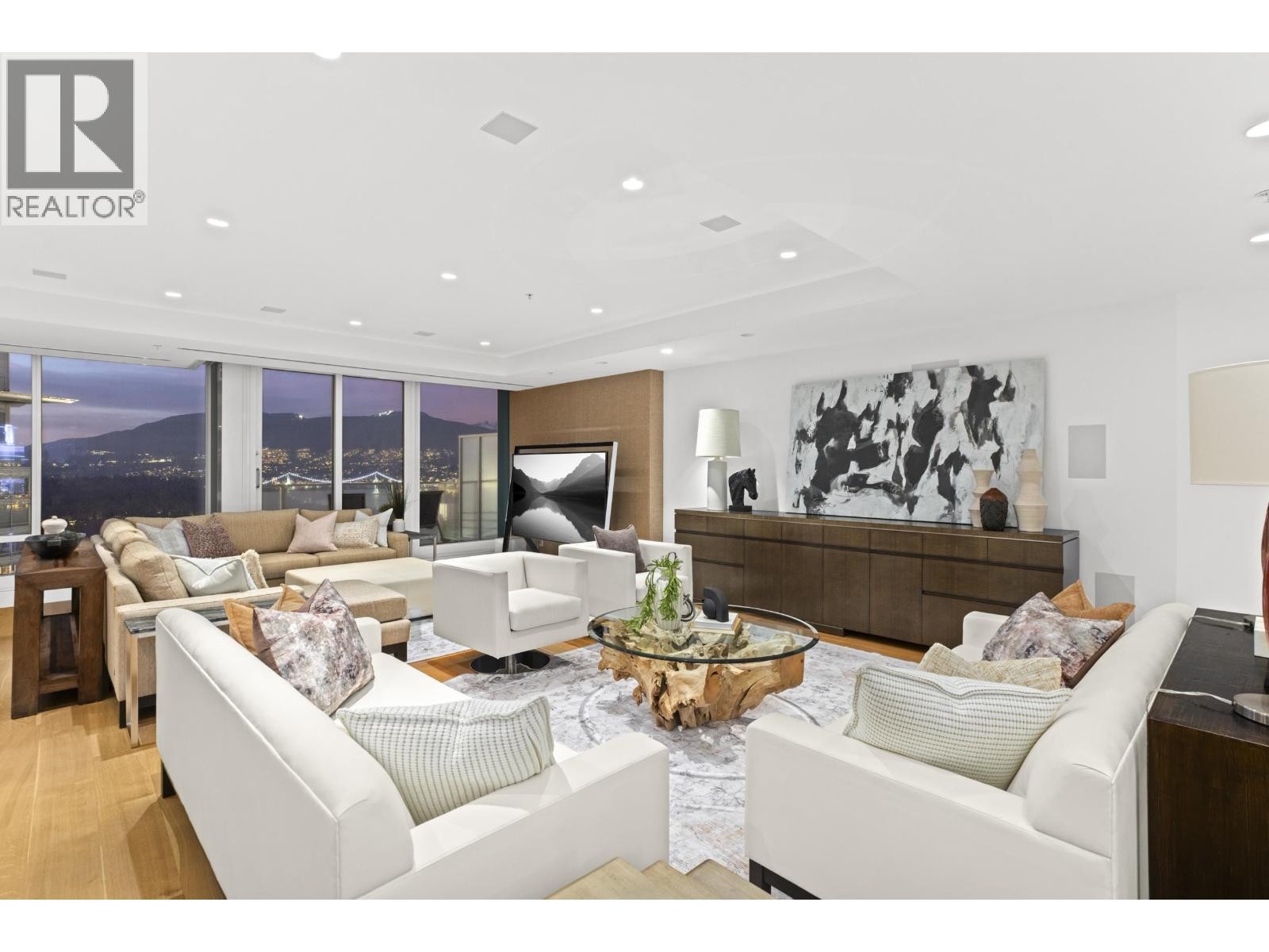 












4602 1011 W CORDOVA STREET

,
Vancouver,




British Columbia
V6C0B2

