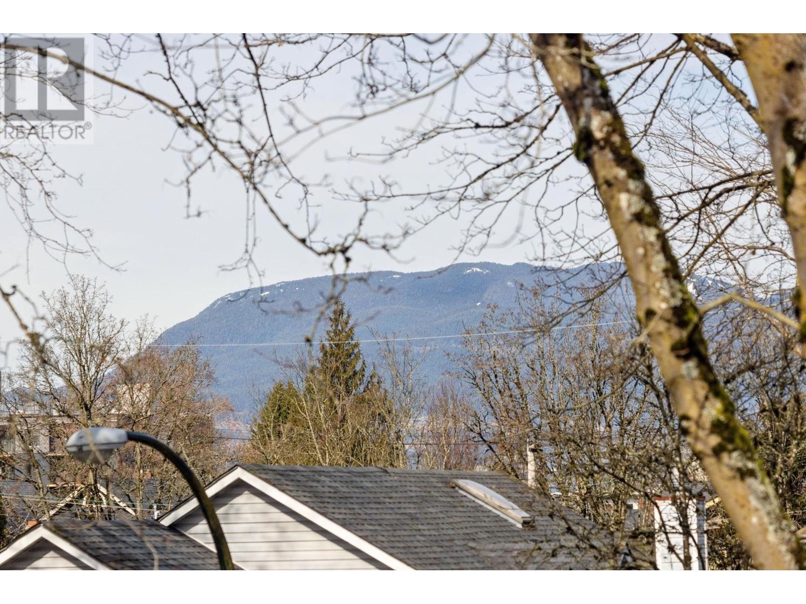 












2806 W 7TH AVENUE

,
Vancouver,




British Columbia
V6K1Z6

