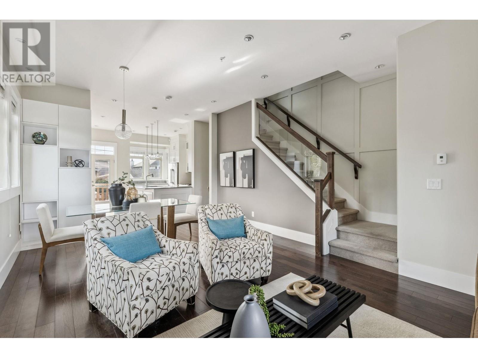 












2806 W 7TH AVENUE

,
Vancouver,




British Columbia
V6K1Z6

