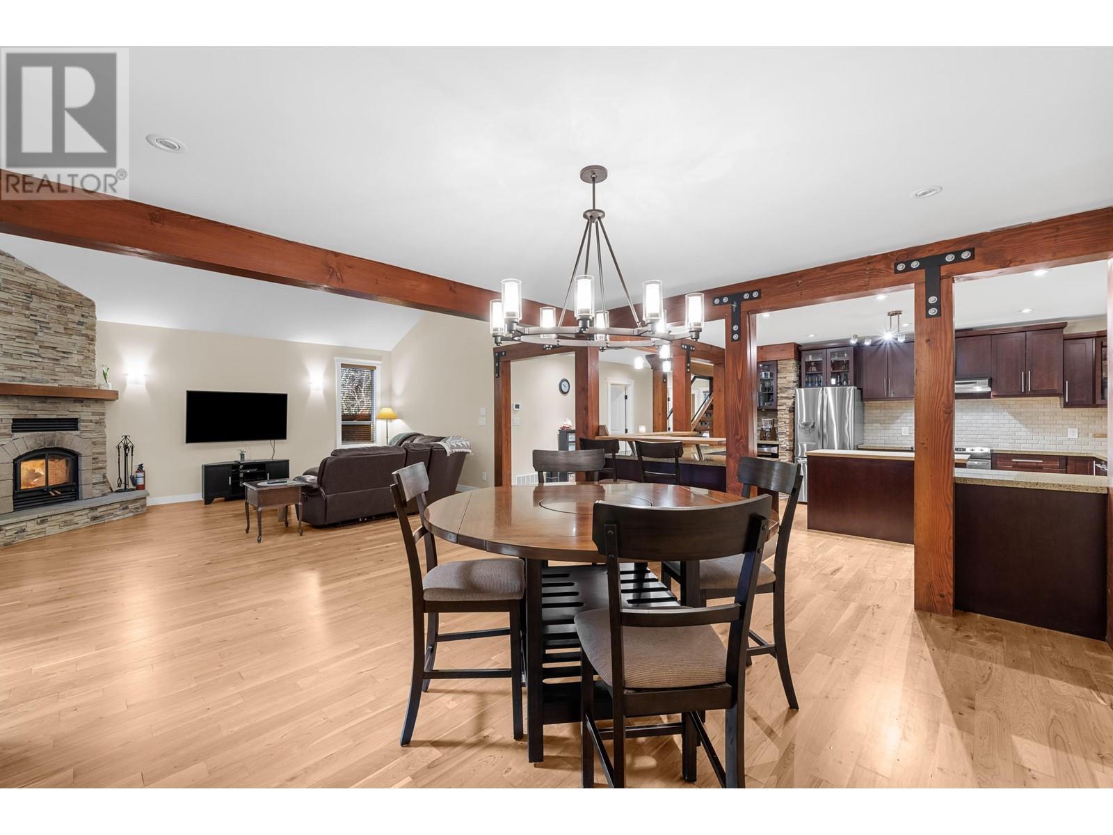 












1782 DEPOT ROAD

,
Squamish,




British Columbia
V0N1T0

