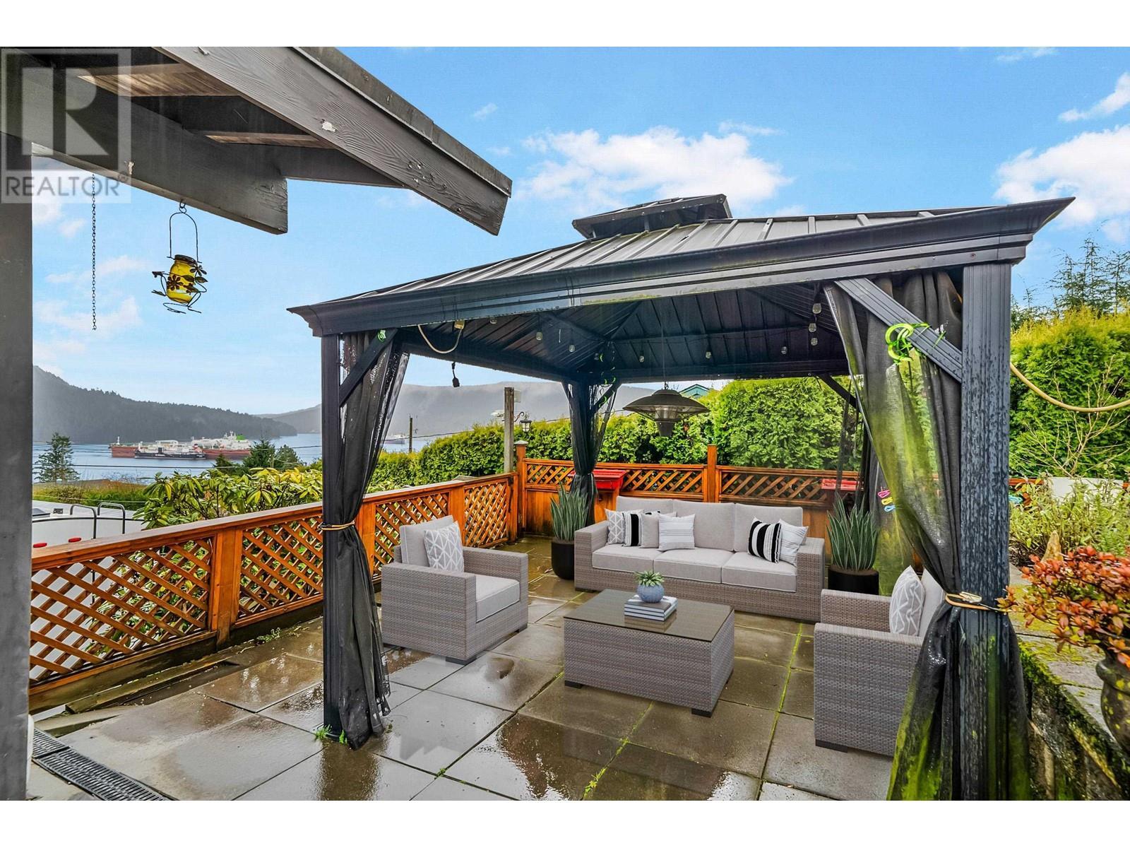 












645 BAYCREST DRIVE

,
North Vancouver,




British Columbia
V7G1N7

