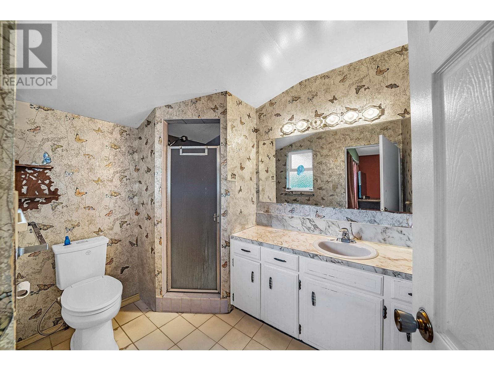 












645 BAYCREST DRIVE

,
North Vancouver,




British Columbia
V7G1N7

