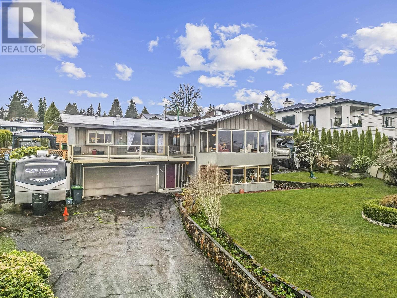 












645 BAYCREST DRIVE

,
North Vancouver,




British Columbia
V7G1N7

