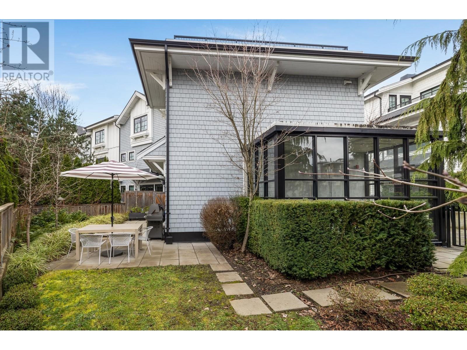 












15 1133 RIDGEWOOD DRIVE

,
North Vancouver,




British Columbia
V7R0A5


