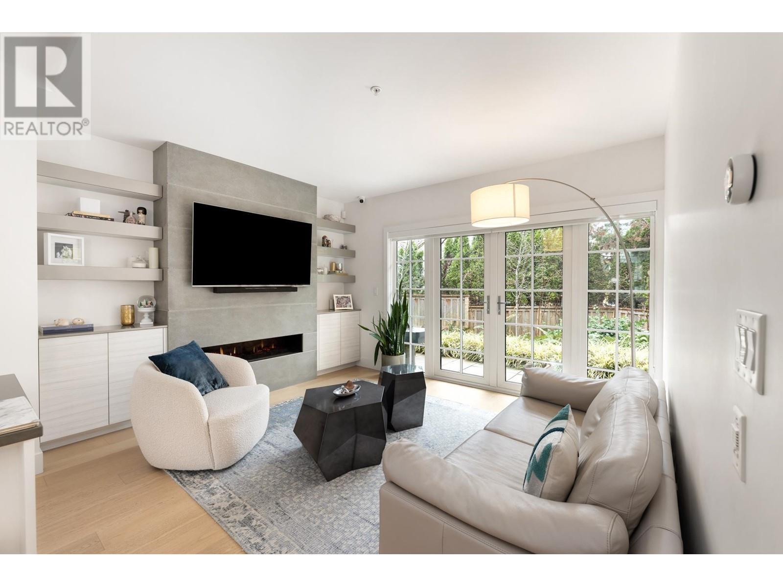 












15 1133 RIDGEWOOD DRIVE

,
North Vancouver,




British Columbia
V7R0A5

